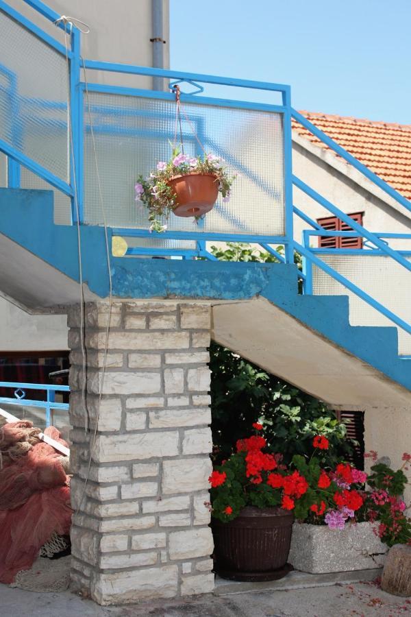 Apartments By The Sea Jezera, Murter - 5063 Kültér fotó